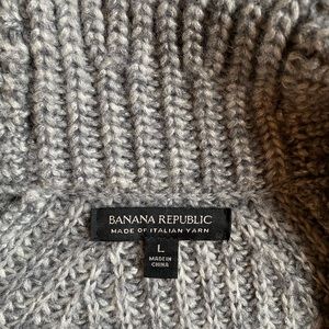 Banana republic sweater